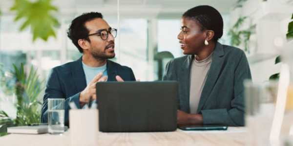 How Small Businesses Can Use AI Tools To Cut Costs In 2026: Simple Ways To Save Money Fast